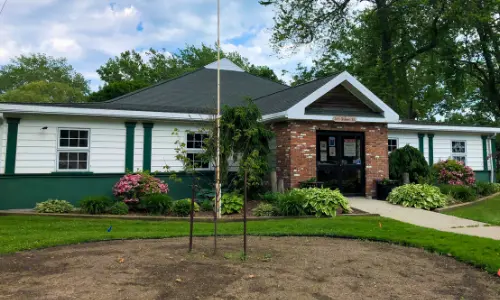 A frontscape of Kingsville's Lakeside Park Pavilion